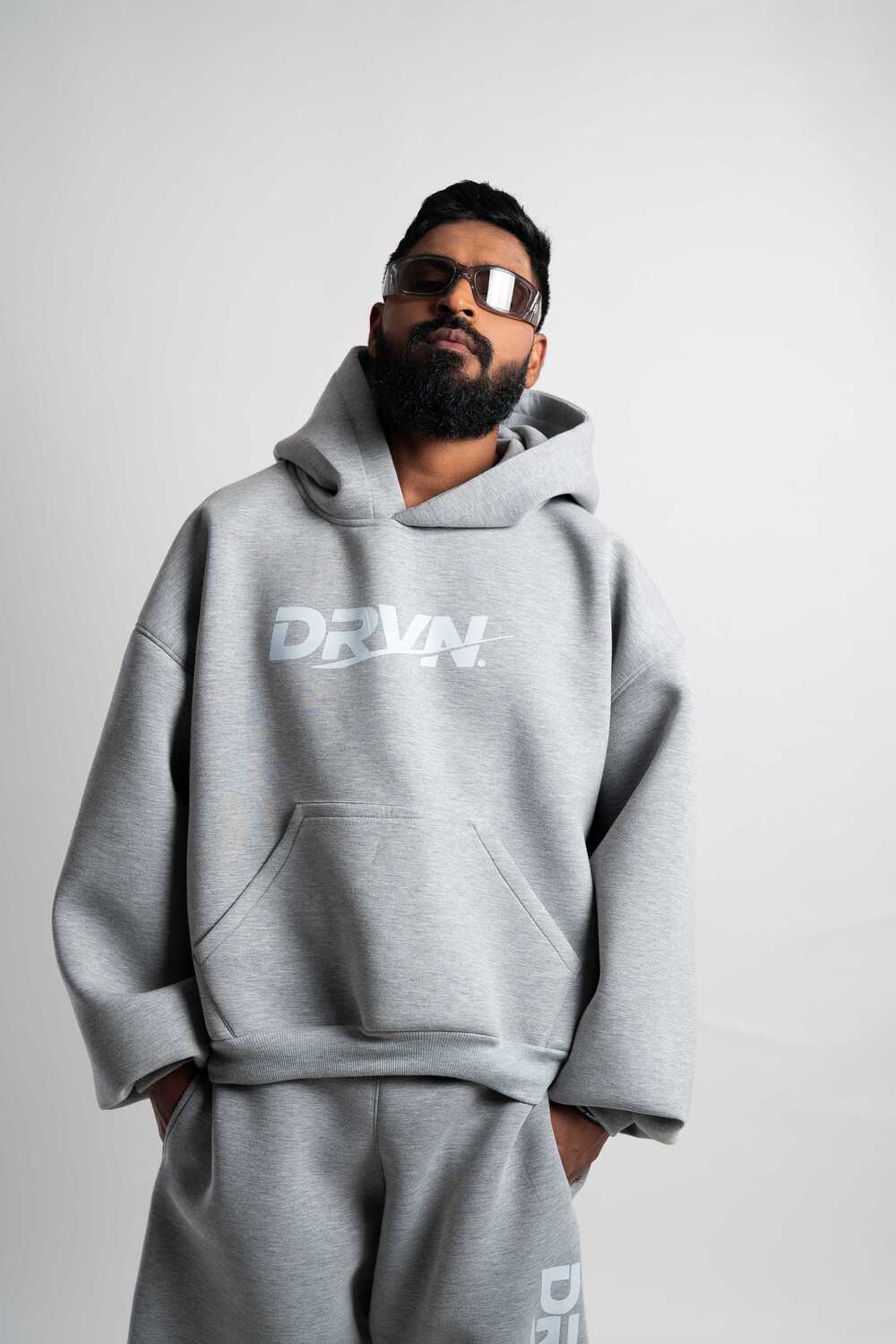 13/11 QUANTUM DRVN HOODIE (grey) - Image 4