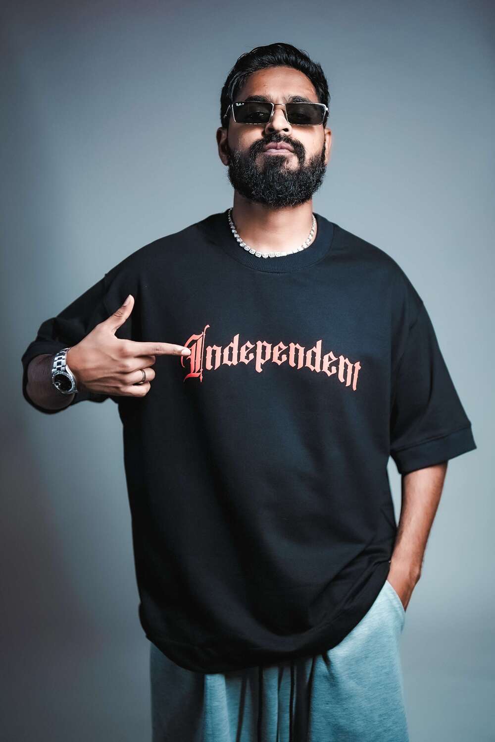 INDEPENDENT BLACK ( oversized t shirt ) - Image 2