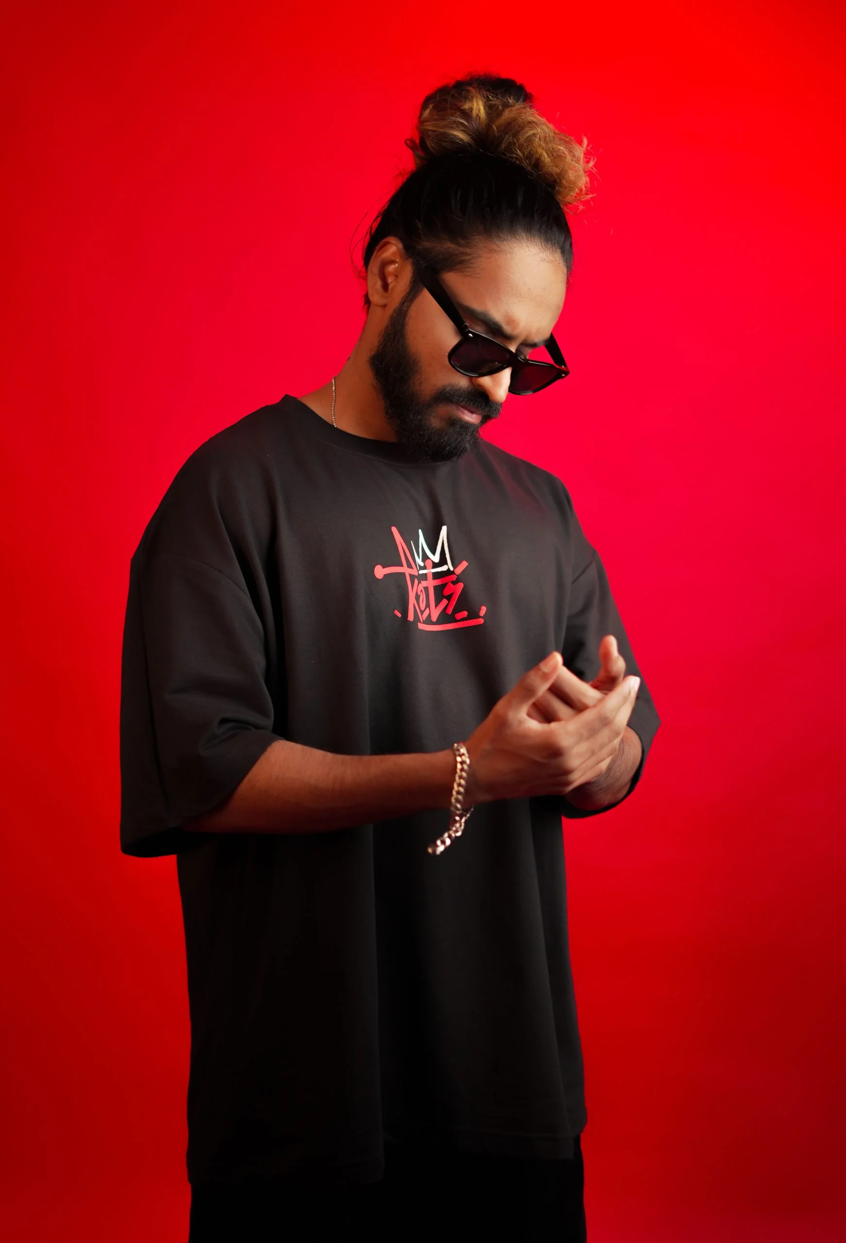 KOTS BLACK T-SHIRT - Image 4