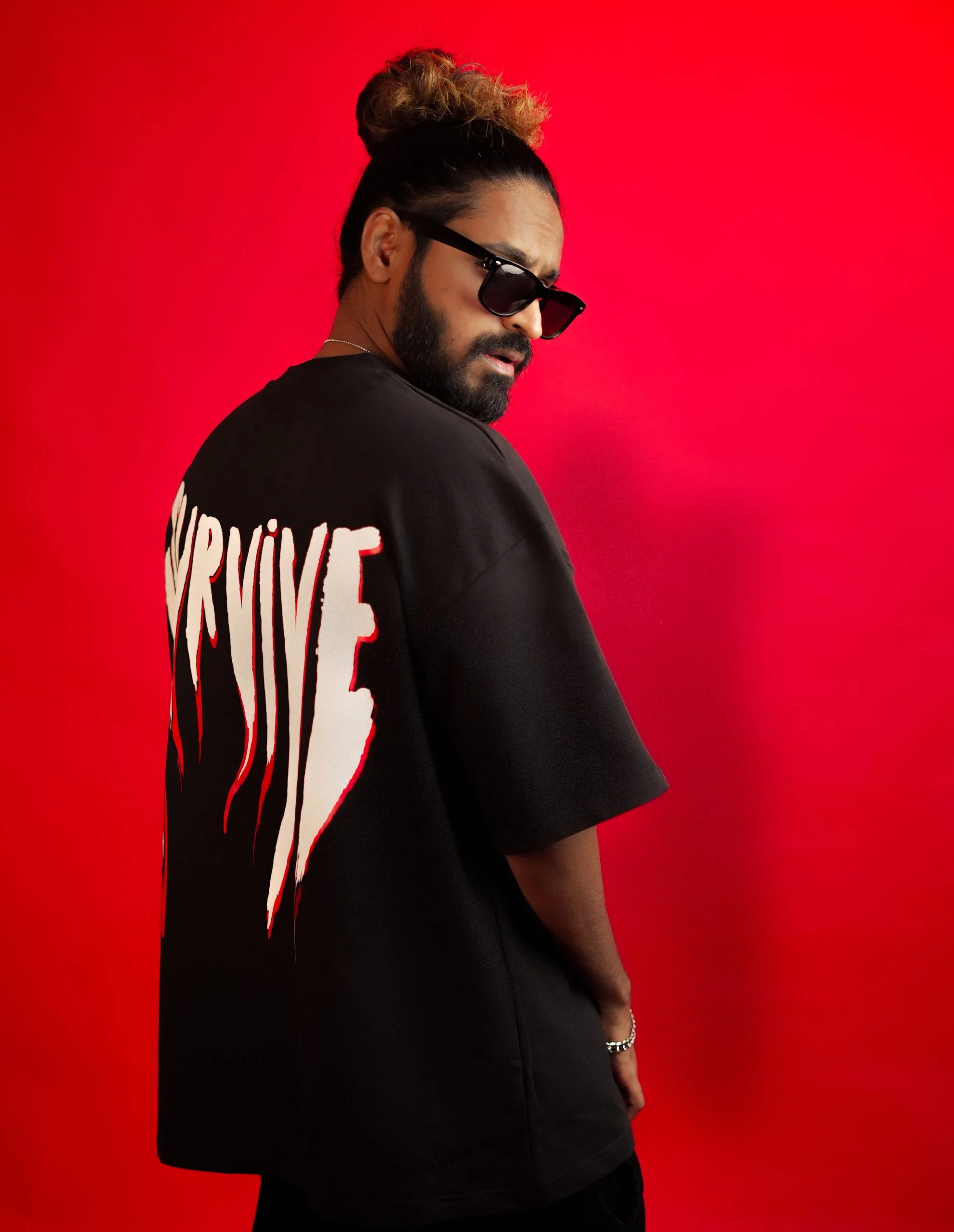 SURVIVE BLACK T-SHIRT - Image 6